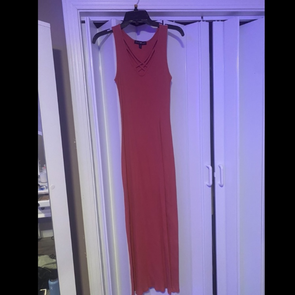 Brand is Derek Heart. Size M. Long dress.